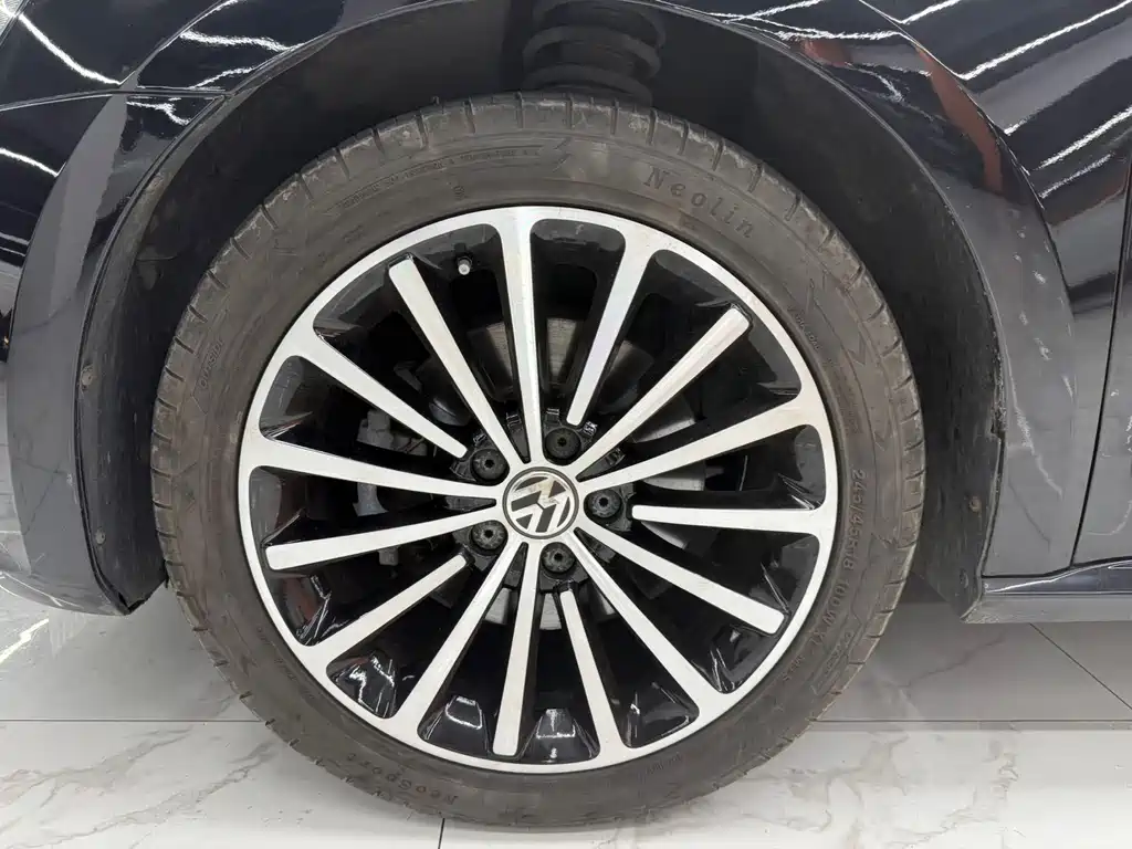 Volkswagen Passat — миниатюра 18