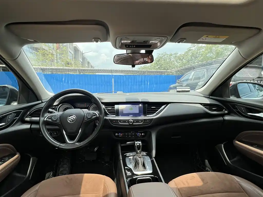 Buick Regal — миниатюра 5