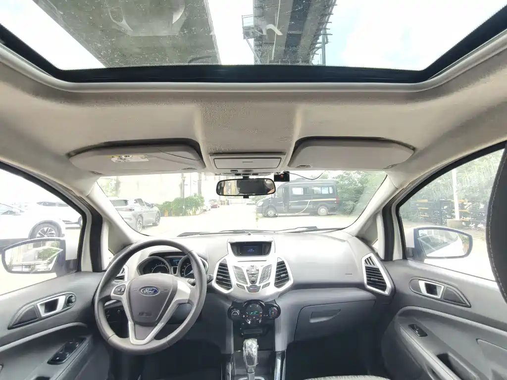 Ford EcoSport 2013 1.5L AT Luxury