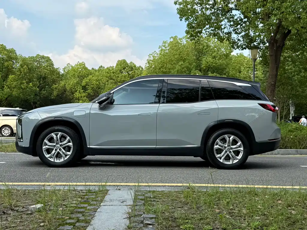 NIO ES8 — миниатюра 4
