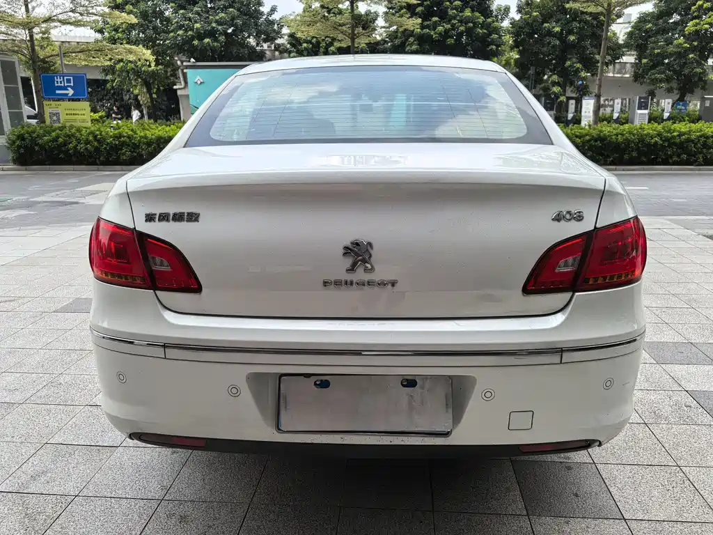 Peugeot 408 — миниатюра 4