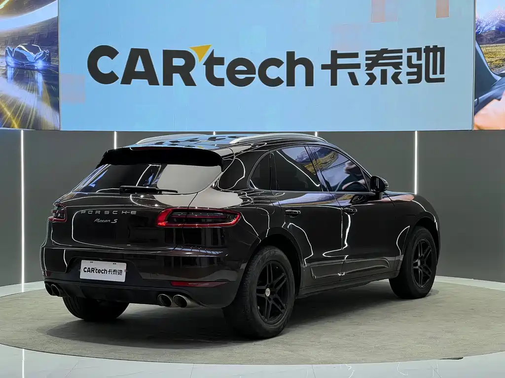 Porsche Macan — миниатюра 12