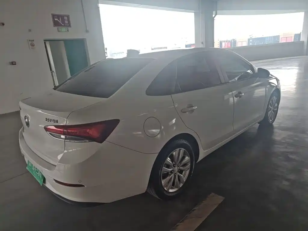 Buick Excelle — миниатюра 4