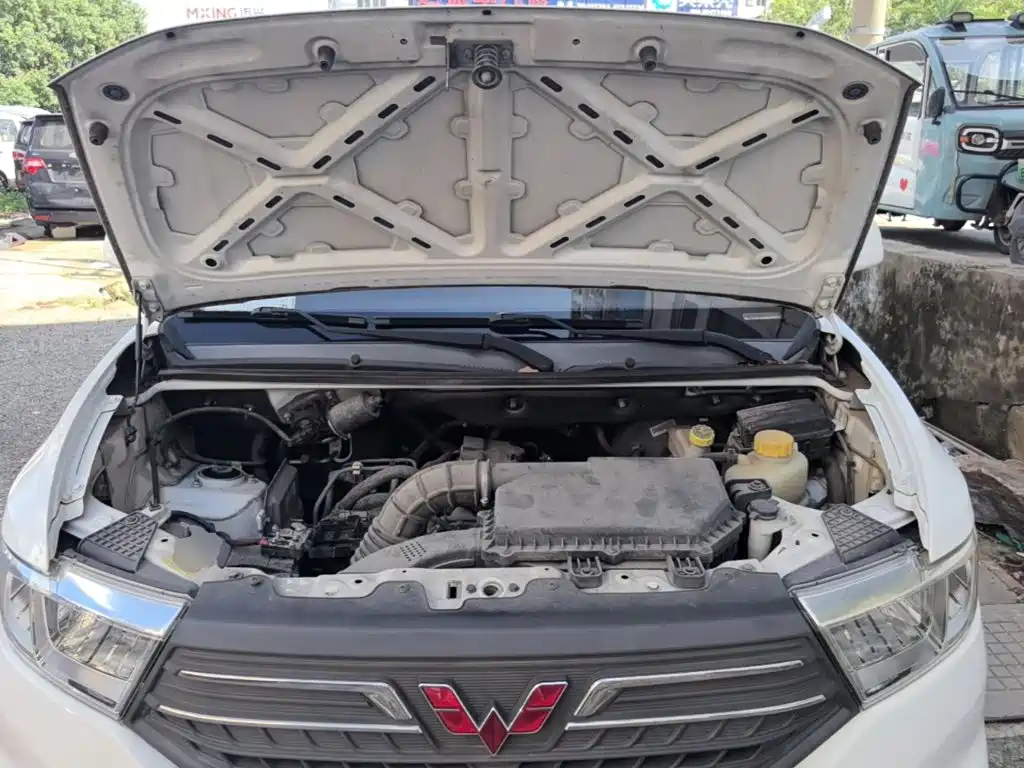 Wuling Hongguang V — миниатюра 20