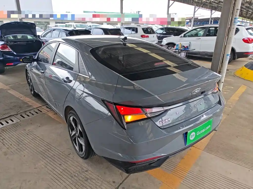 Hyundai Elantra — миниатюра 5