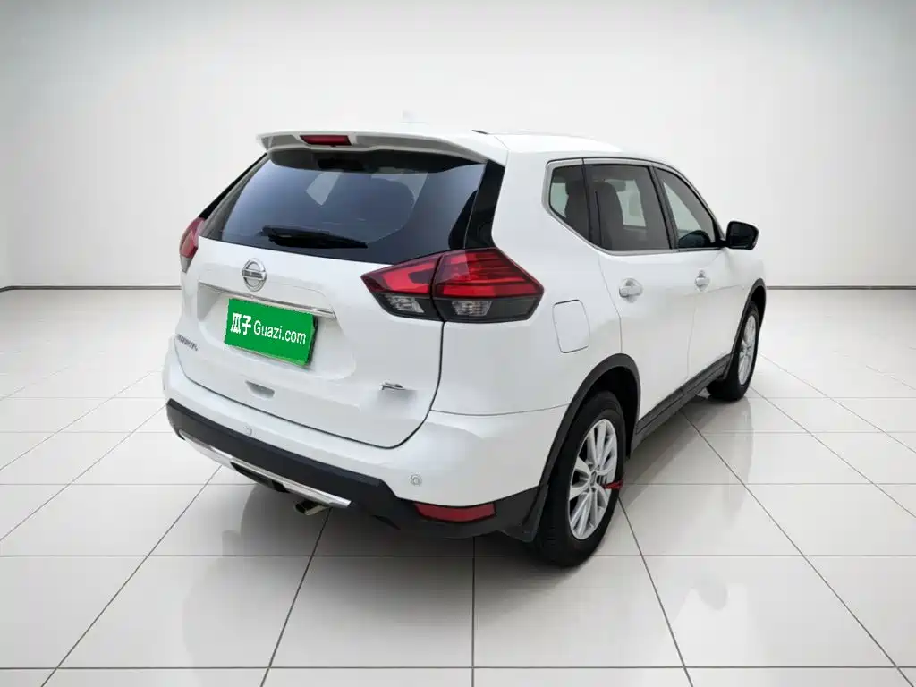 Nissan X-Trail — миниатюра 4