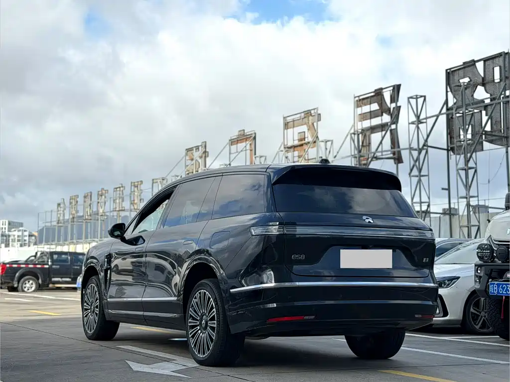 NIO ES8 — миниатюра 15