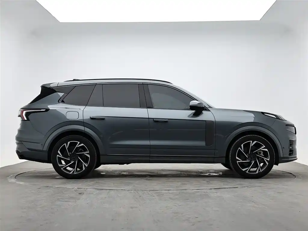 Lynk & Co 09 EM-P 2021 2.0T PHEV Ultra мест