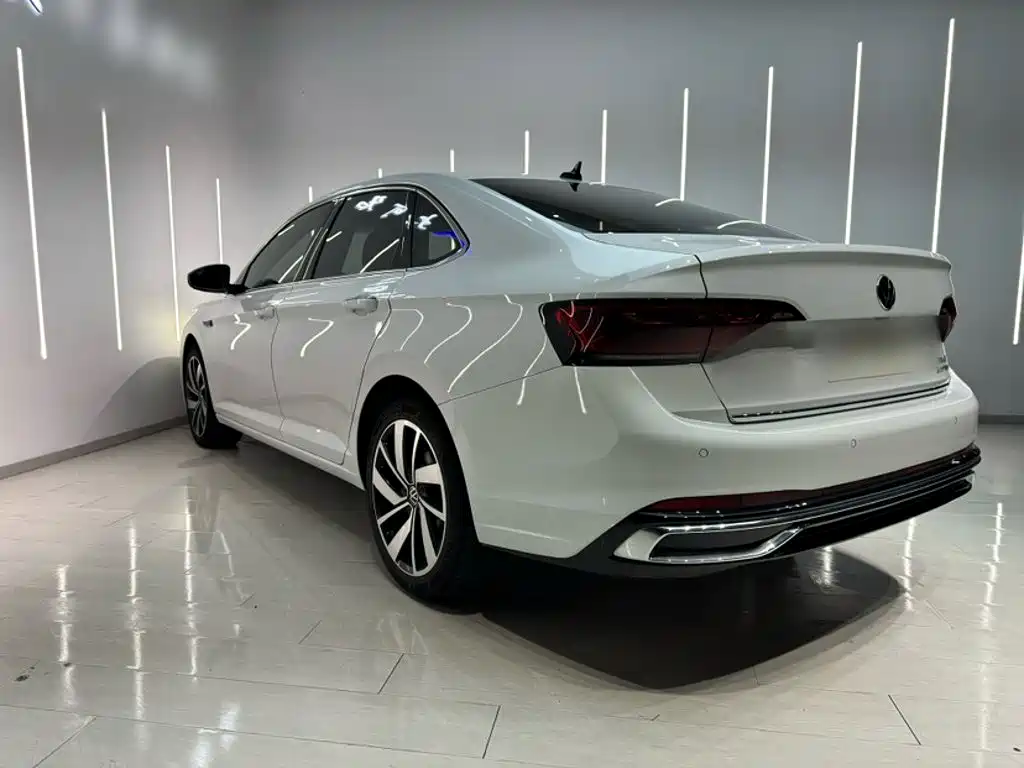 Volkswagen Sagitar — миниатюра 22