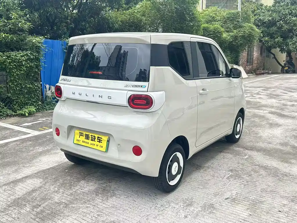 Wuling MINIEV — миниатюра 8