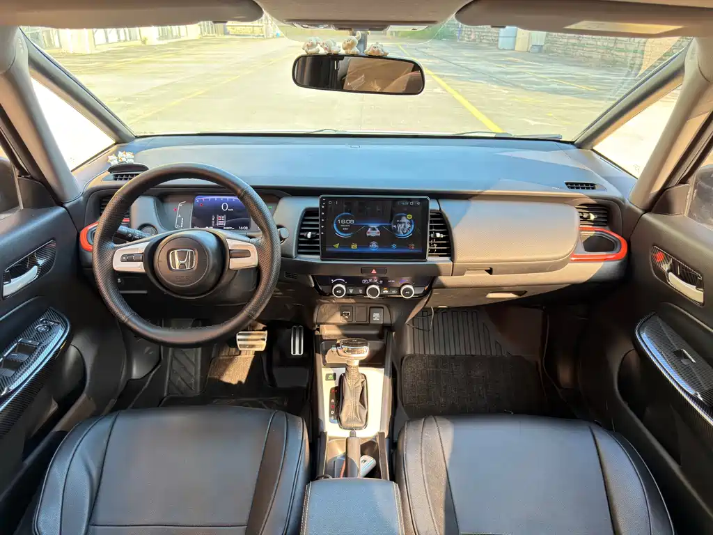 Honda Fit — миниатюра 8