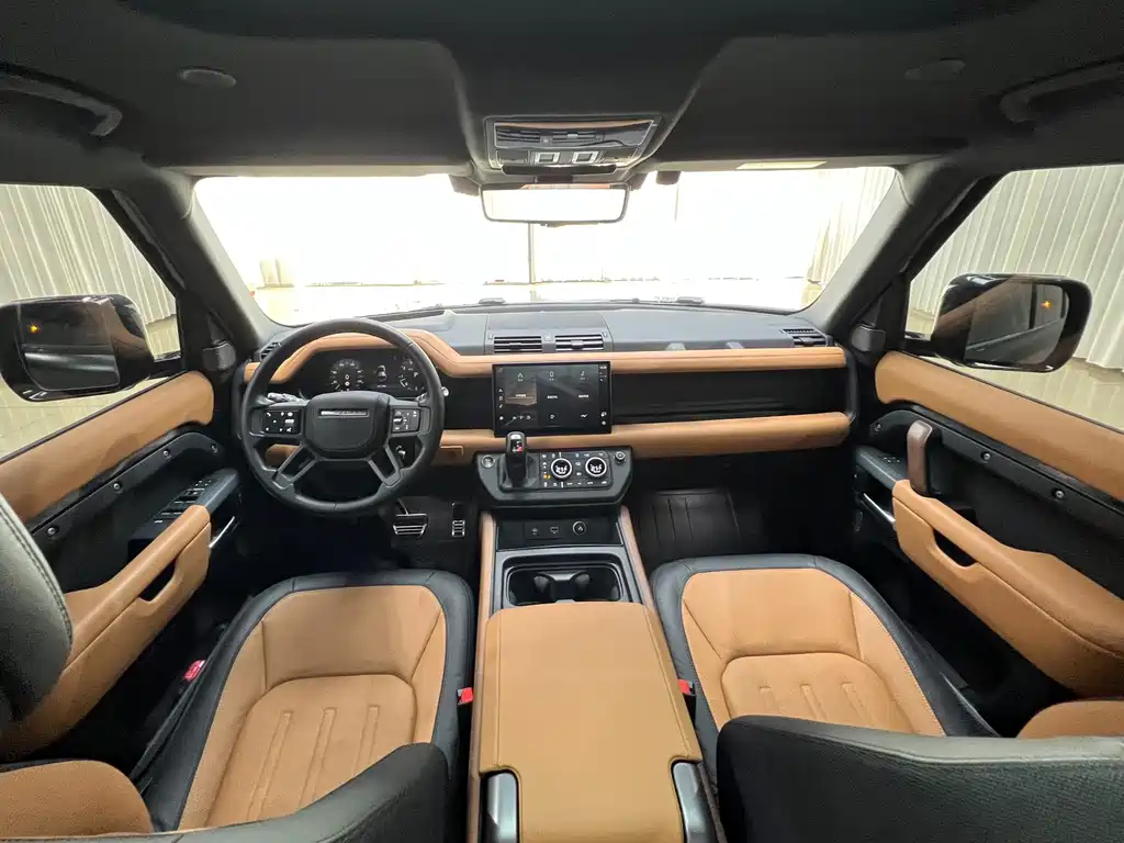 Land Rover Defender — миниатюра 12