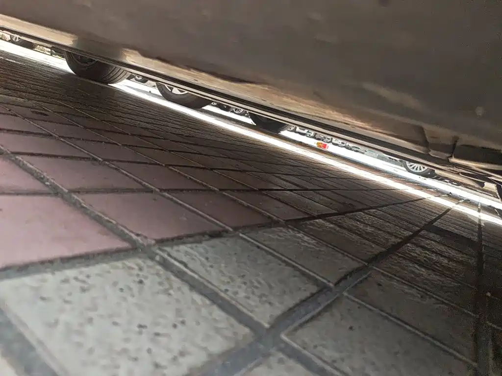 Tesla Model 3 — миниатюра 18
