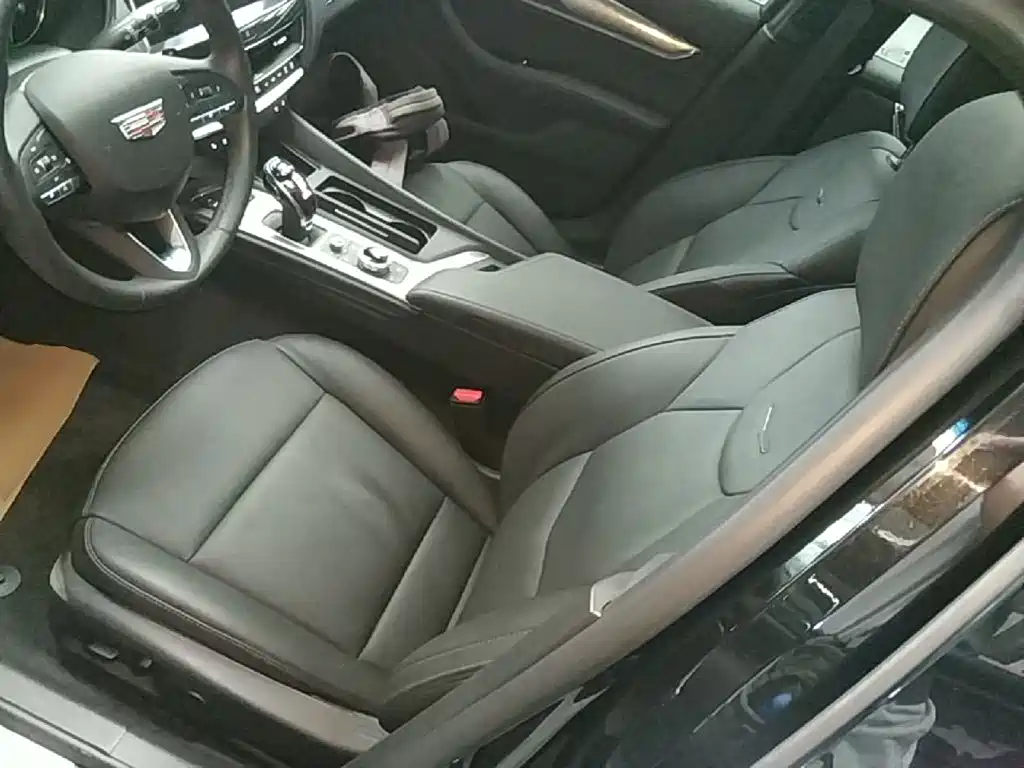 Cadillac CT5 — миниатюра 15