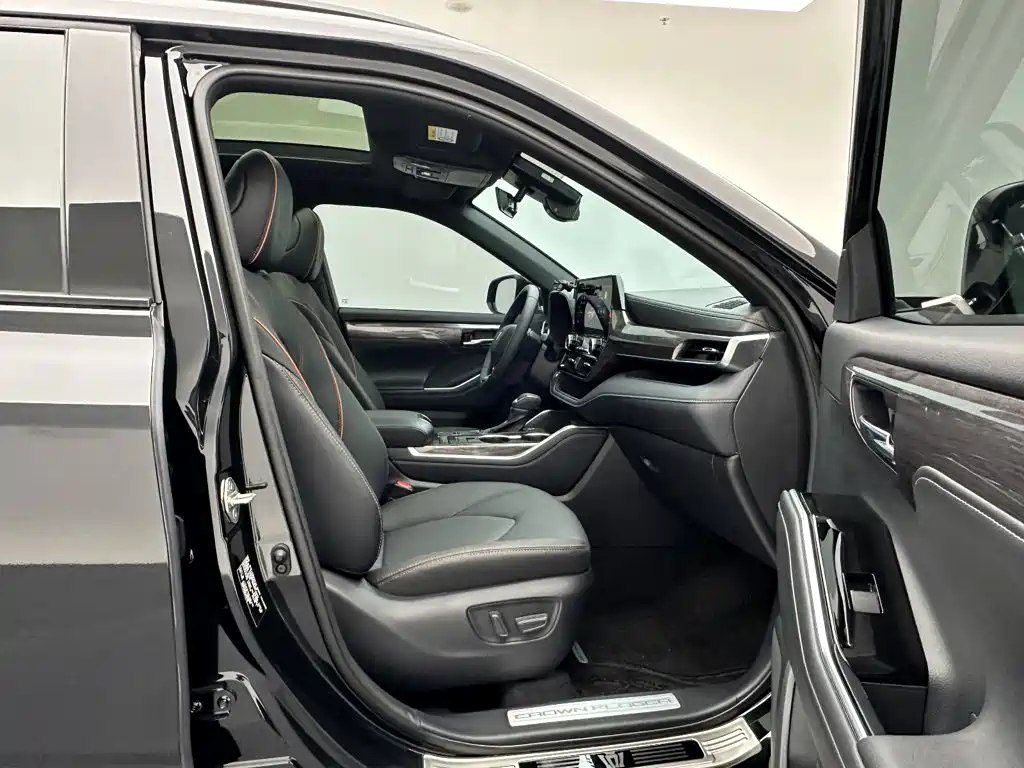Toyota Crown Kluger — миниатюра 26