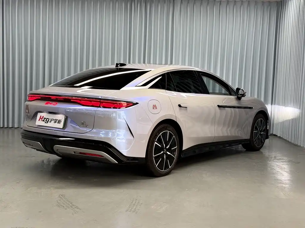 BYD Хань Ли — миниатюра 9
