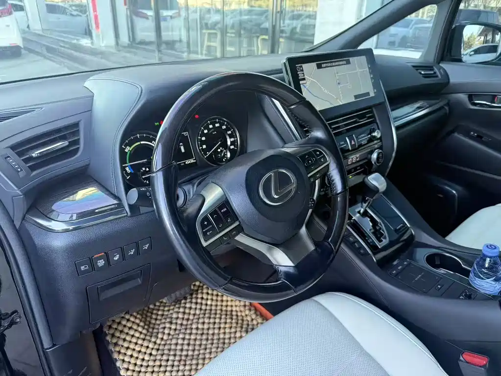 Lexus LM — фотографии объявления, Фото 13