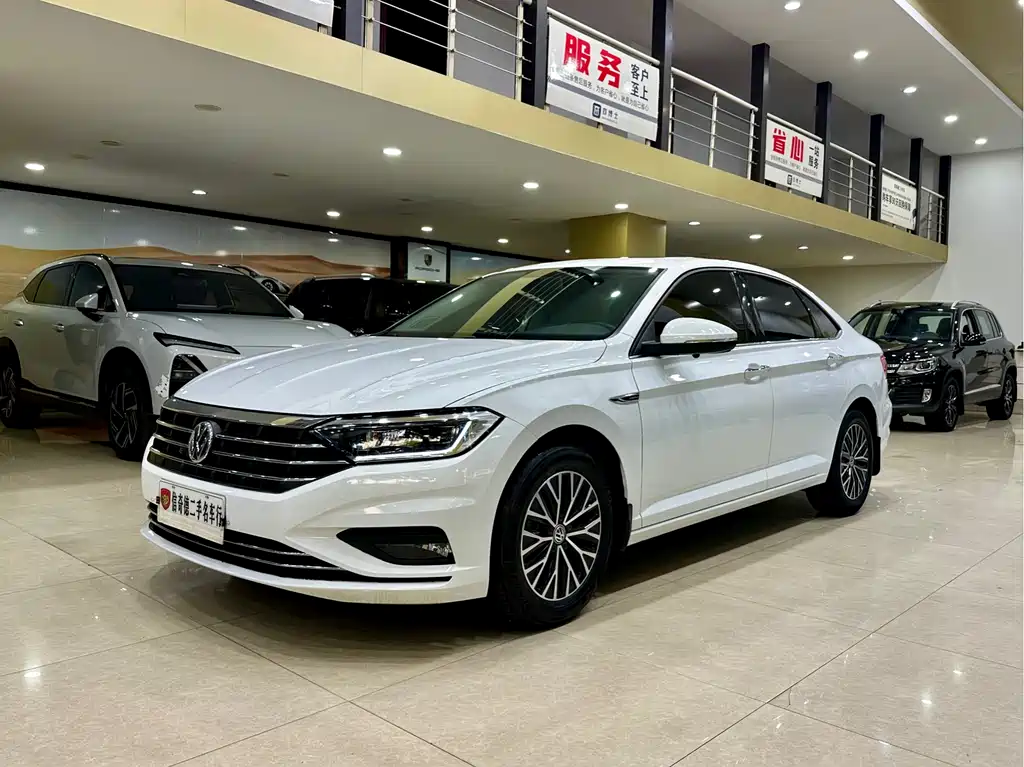 Купить Volkswagen Sagitar