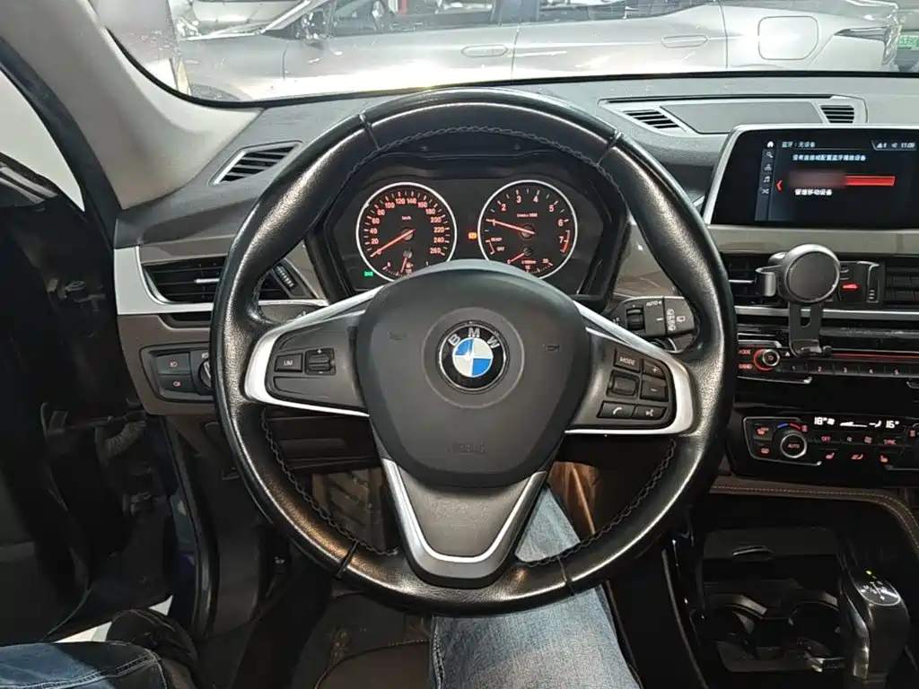 BMW X1 — миниатюра 11
