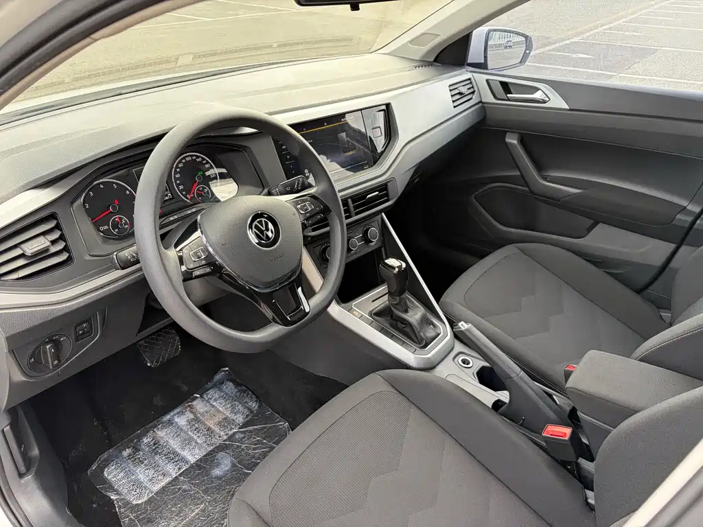 Volkswagen Polo — миниатюра 5