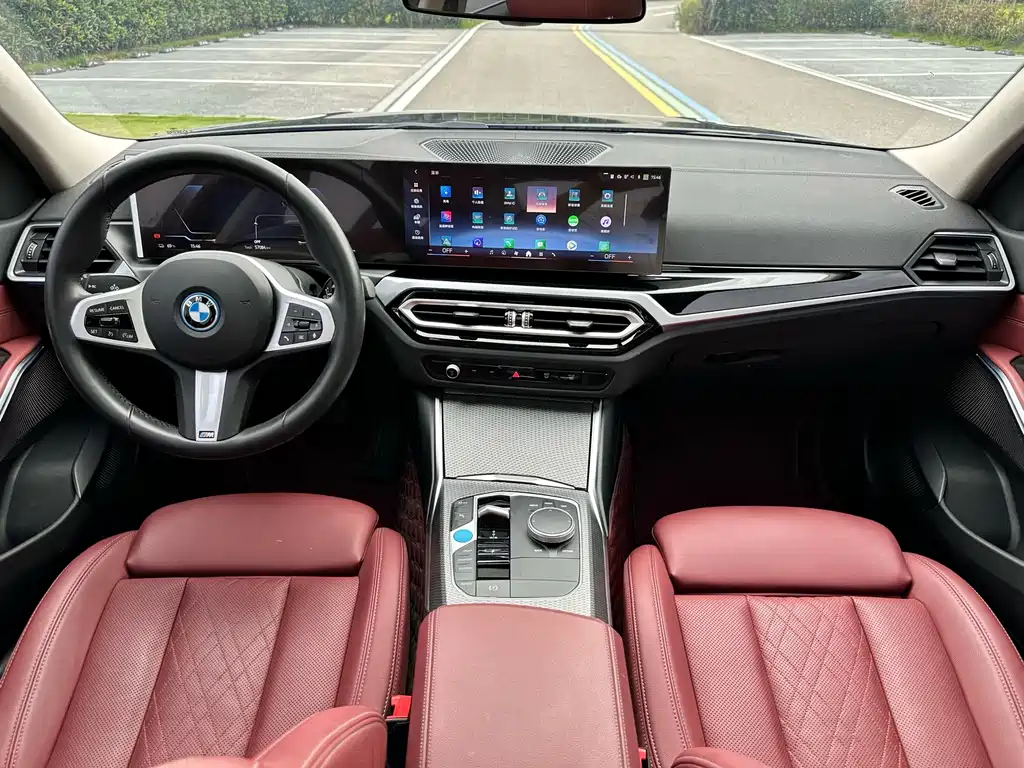 BMW i3 — миниатюра 12