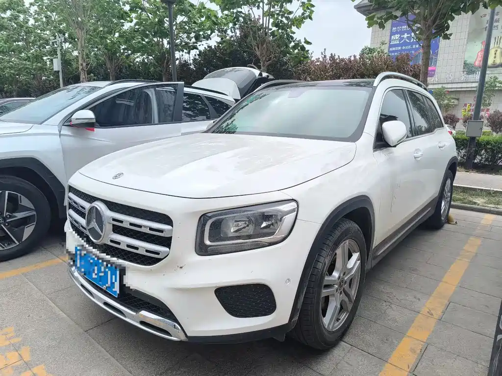 Купить Mercedes-Benz GLB