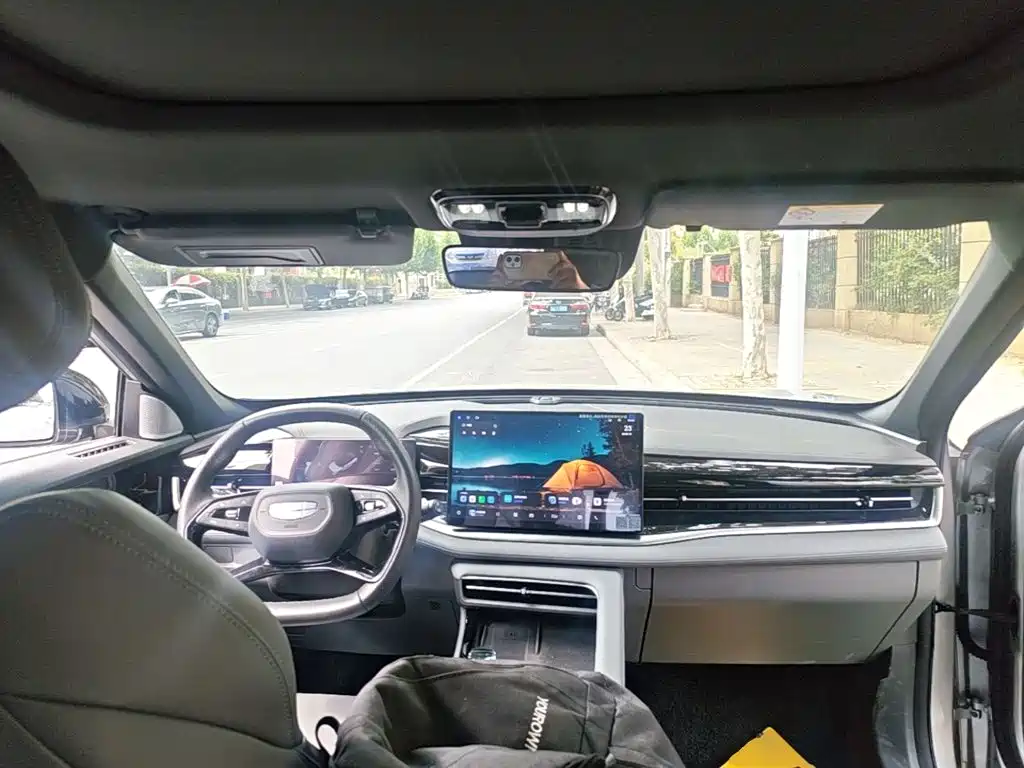 Geely Boyue — миниатюра 10
