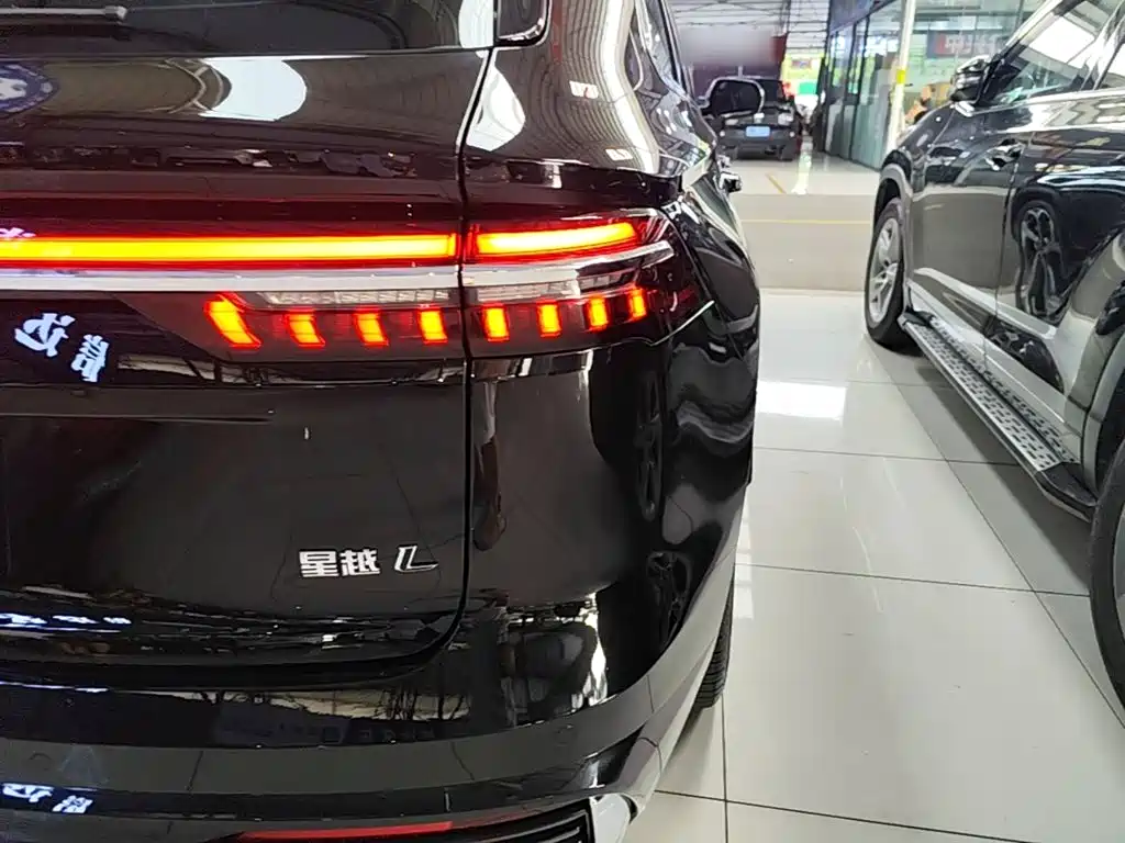Geely Xingyue L — миниатюра 8