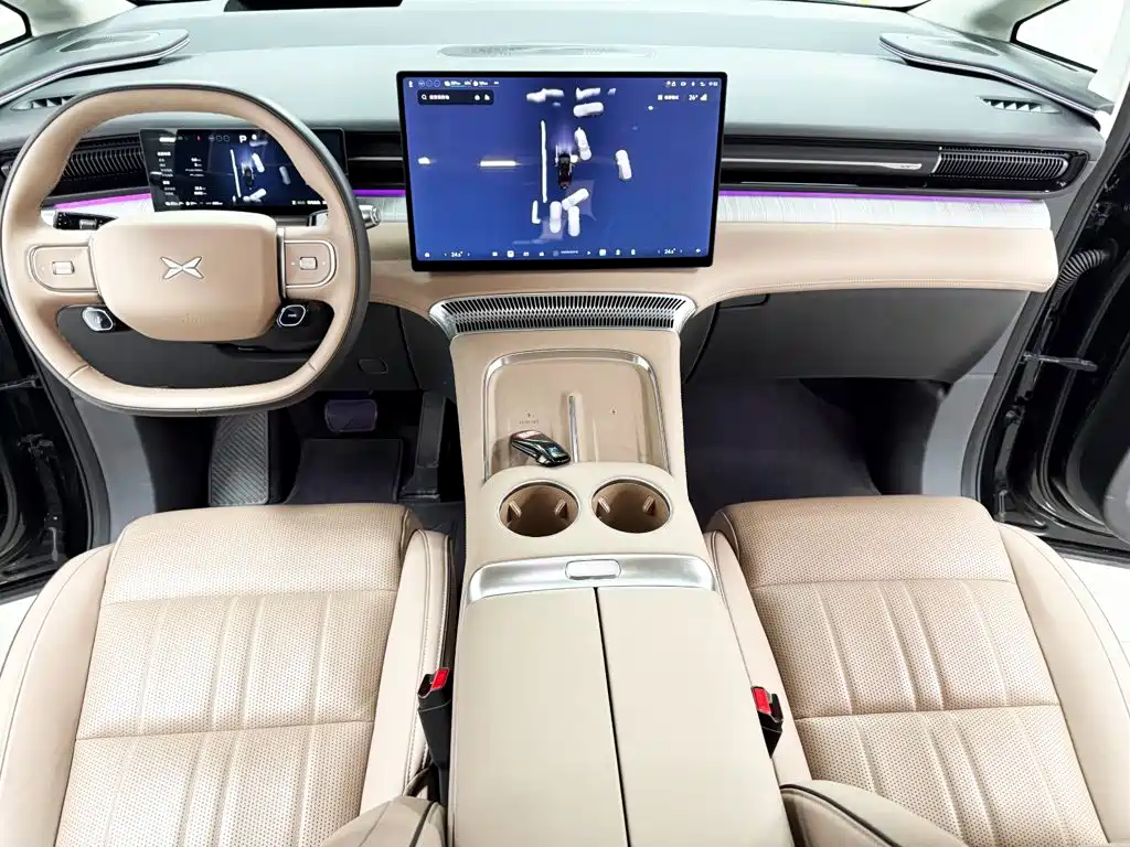 XPeng X9 — миниатюра 9