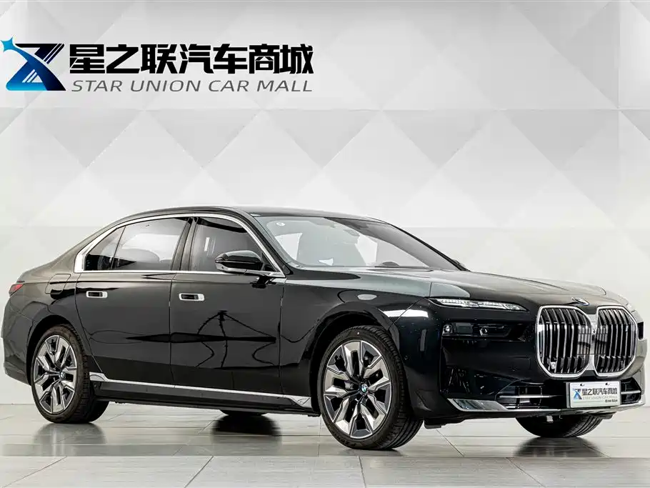 BMW i7 — миниатюра 5