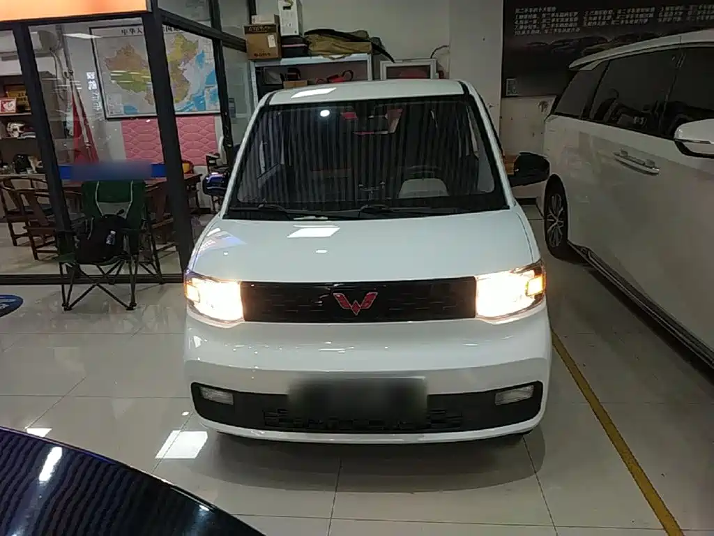 Wuling MINIEV — миниатюра 3