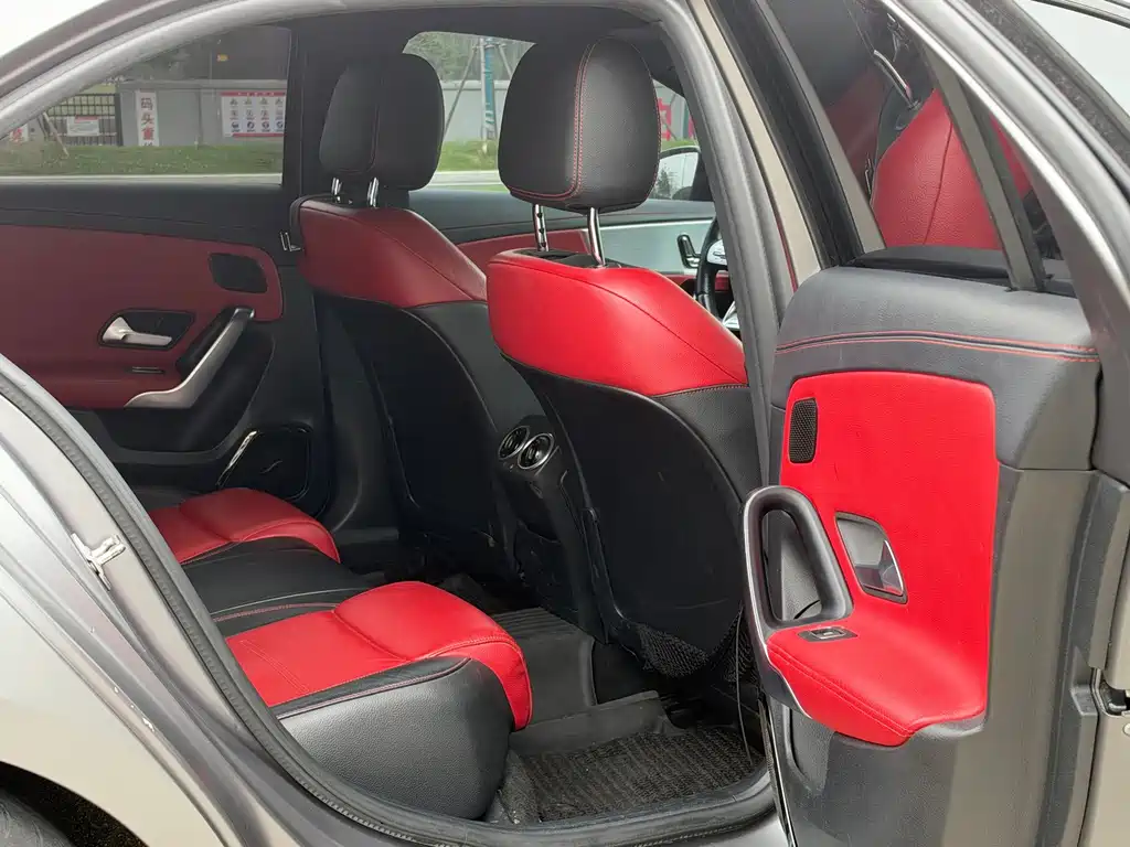 Mercedes-Benz A-Class AMG — миниатюра 6