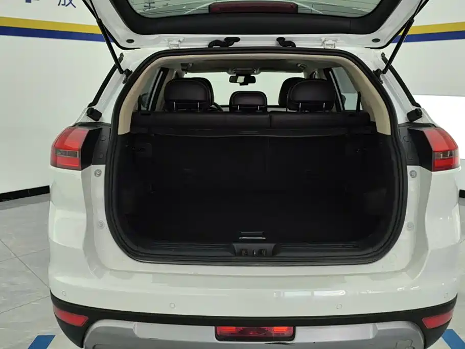 Geely Boyue — миниатюра 4