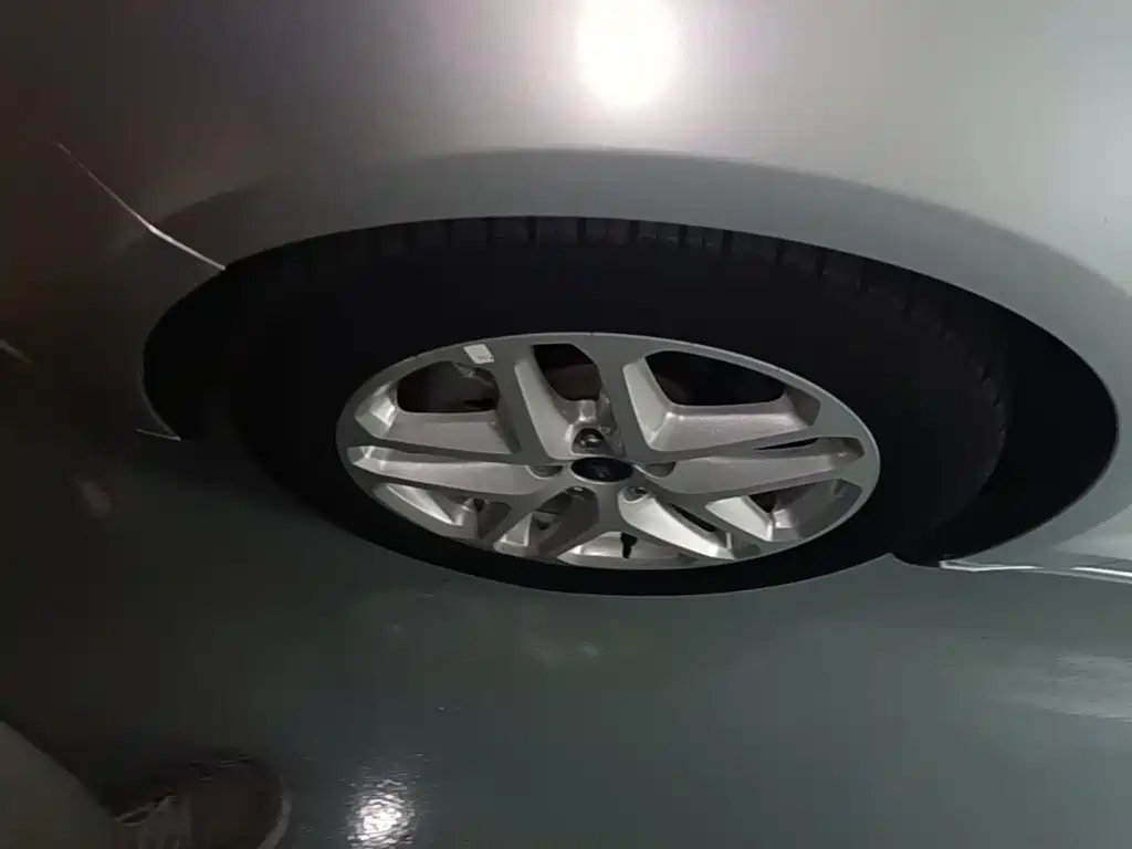 Ford Mondeo — миниатюра 23
