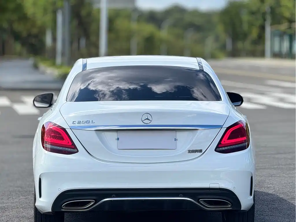 Mercedes-Benz C-Class — миниатюра 16