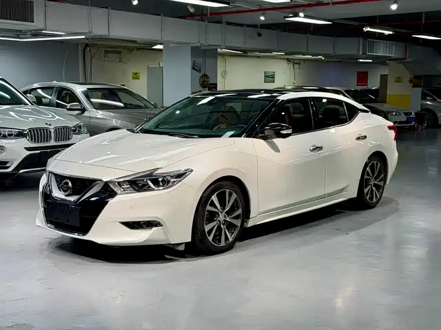 Nissan Cima