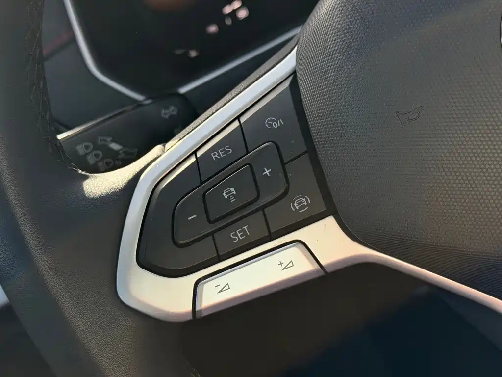 Volkswagen Lavida — миниатюра 10