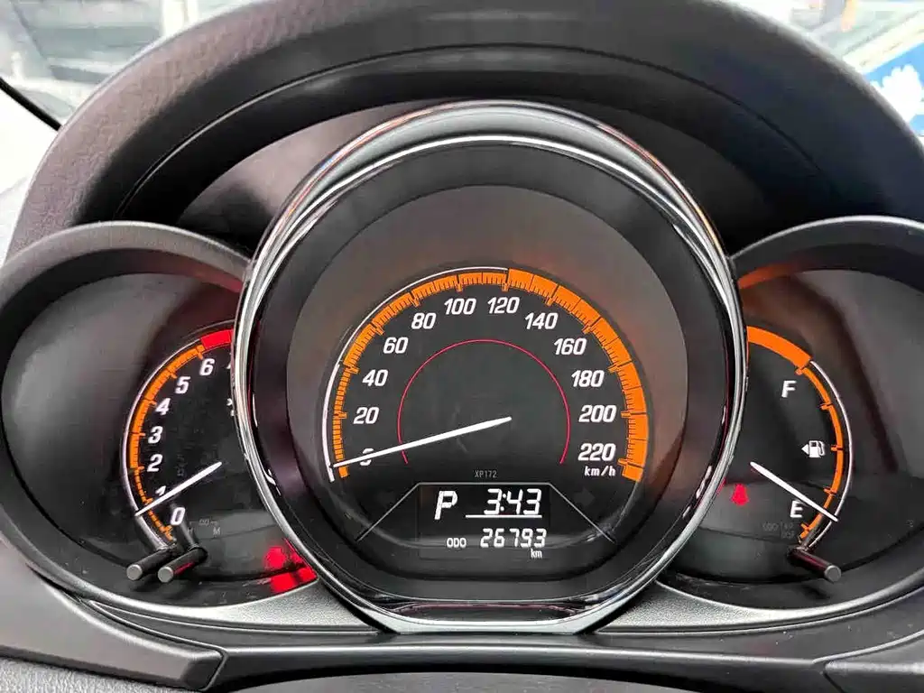 Toyota Yaris L — миниатюра 11