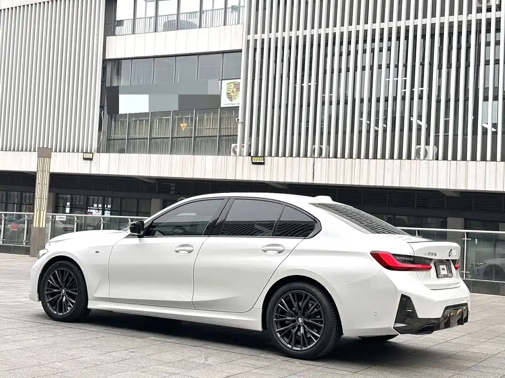 BMW 3 Series 3 2024 325i M Sport