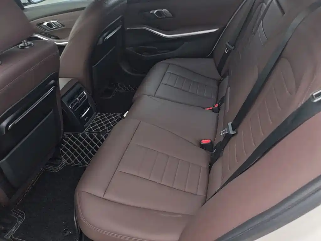 BMW 3 Series — миниатюра 17