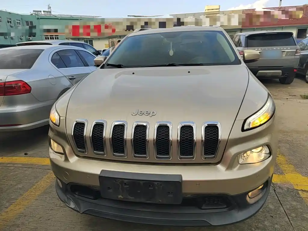 Jeep Cherokee — миниатюра 3