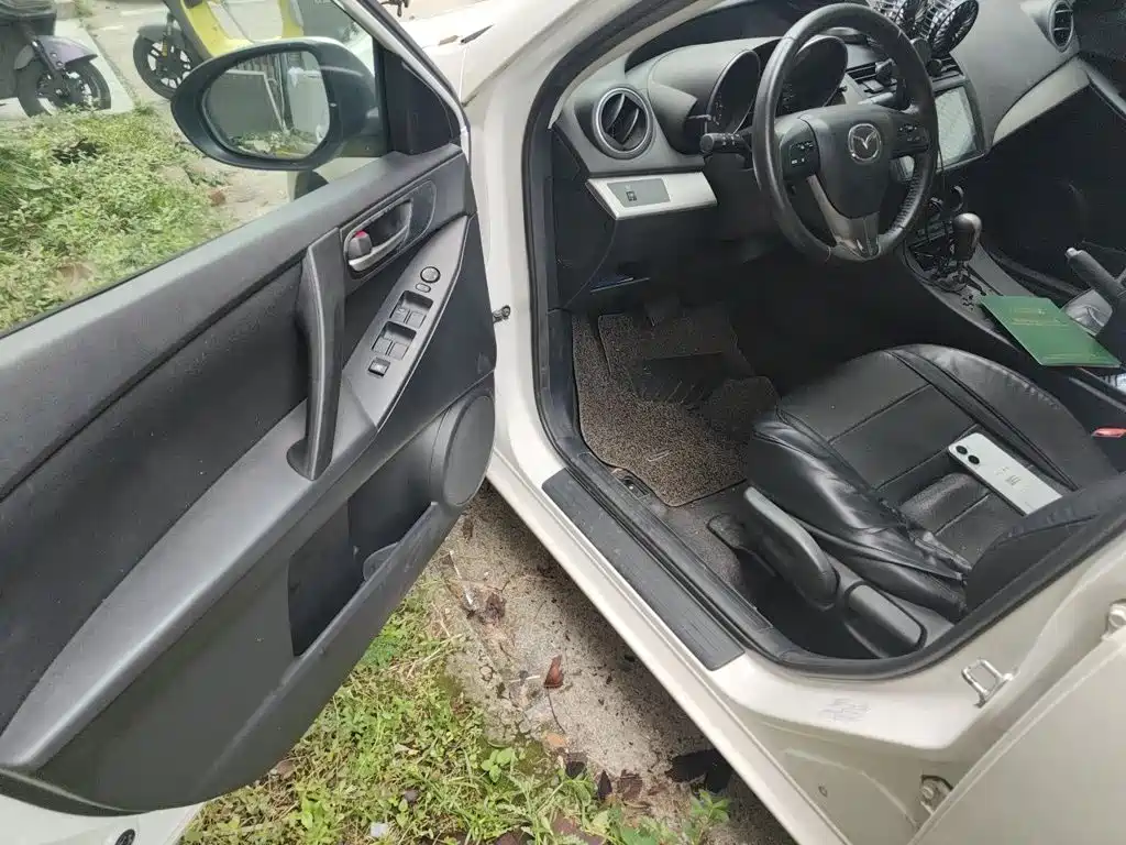 Mazda 3 Xingcheng — миниатюра 13
