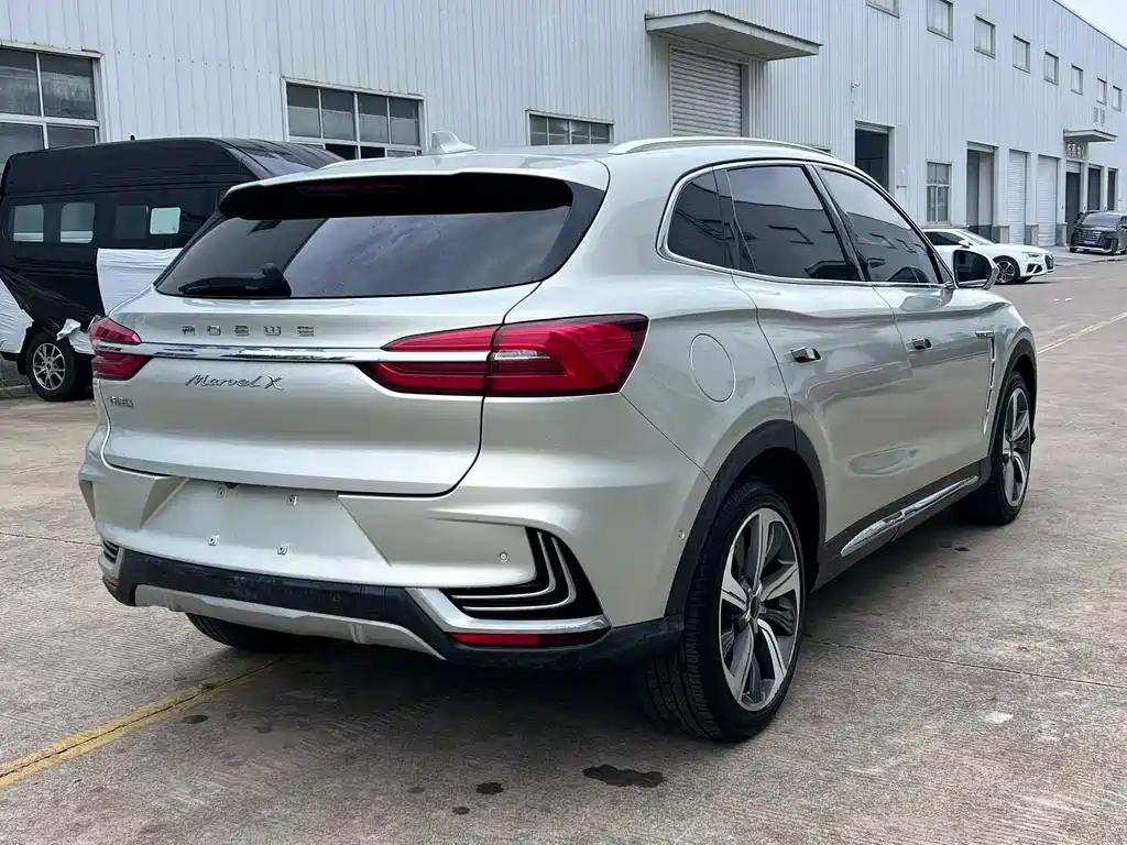 Roewe MARVEL X — миниатюра 4