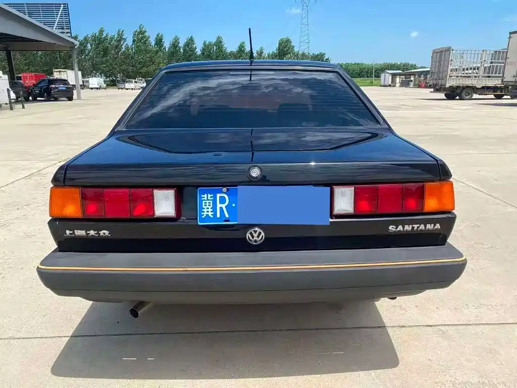 Volkswagen Santana Classic — миниатюра 4