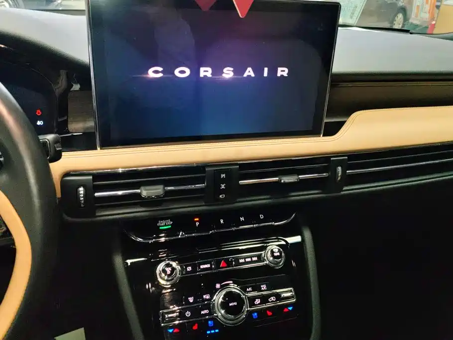 Lincoln Corsair — миниатюра 13