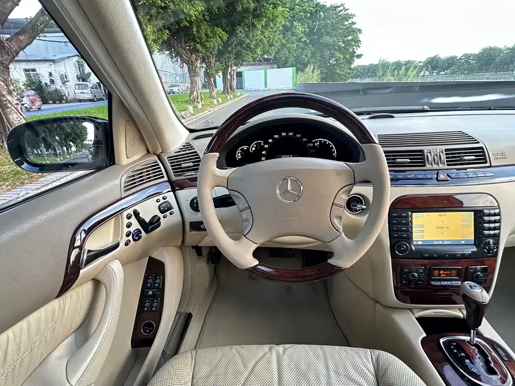 Mercedes-Benz S-Class — миниатюра 8
