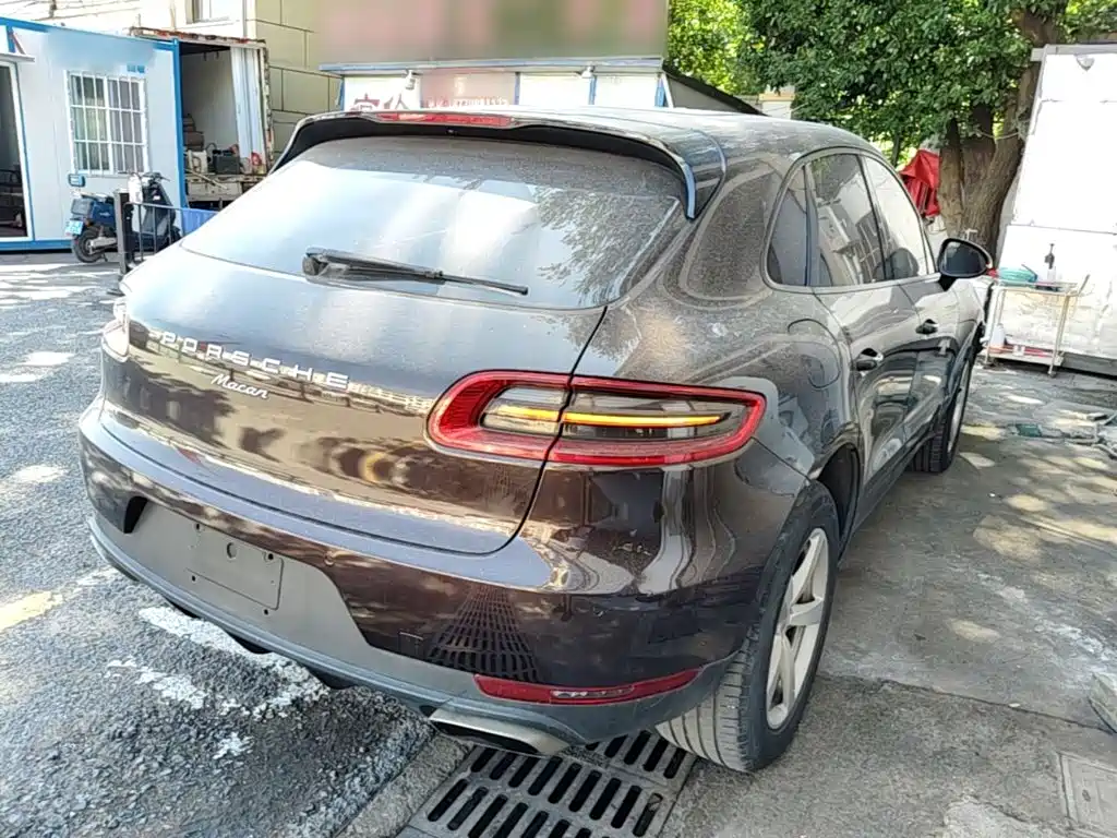 Porsche Macan — миниатюра 7