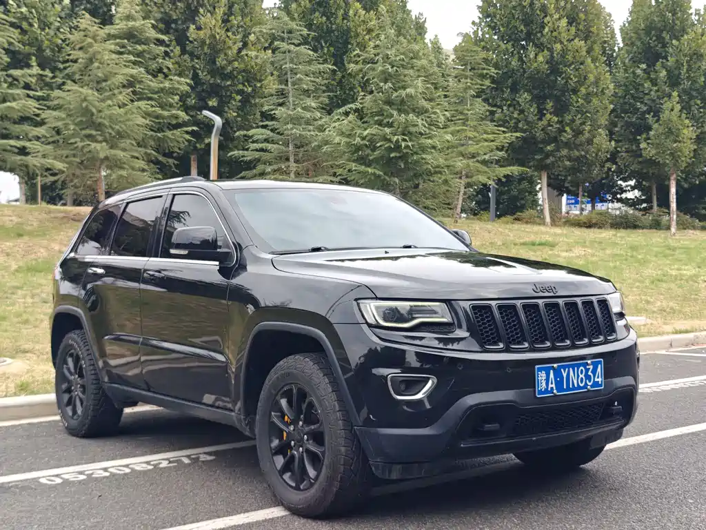 Jeep Grand Cherokee (Import) — миниатюра 6