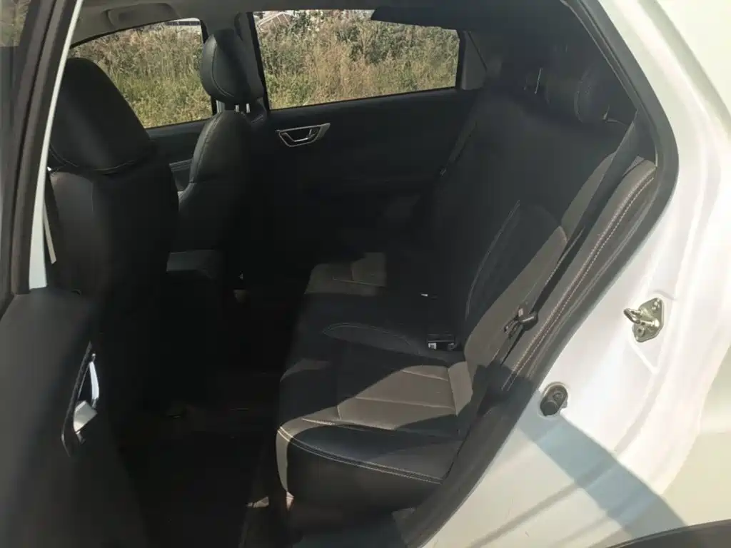Geely Vision X3 — миниатюра 17