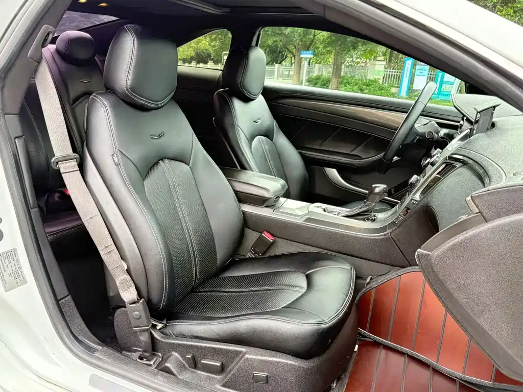 Cadillac CTS — миниатюра 9